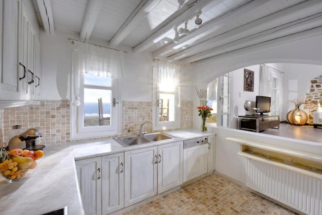 Mykonos Sea View Luxury Villa By Calypso Sunset Villas Mykonos Town エクステリア 写真